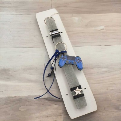 Λαμπάδα με μπρελόκ playstation | Εποχιακά δώρα | woodncraft.gr