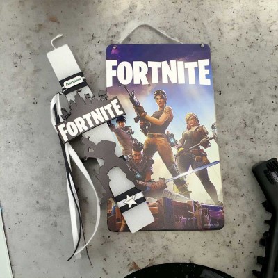 Λαμπάδα Fortnite | Παιδικά εποχιακά | Woodncraft.gr