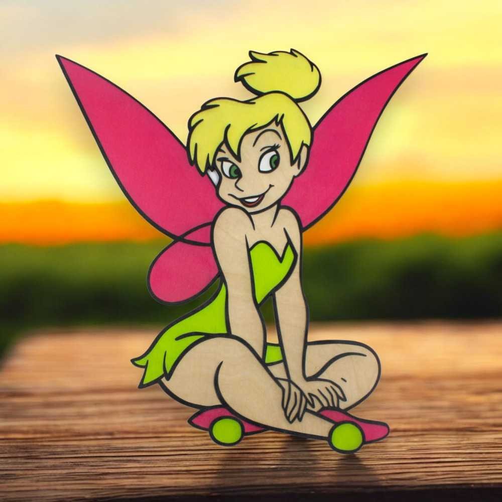 Ξύλινη φιγούρα - Tinkerbell καθιστή Ξύλινη φιγούρα - Tinkerbell καθιστή